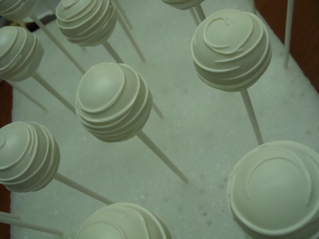 BLISS! Hawaii Cake Pops & Truffles, LLC Classic Cake